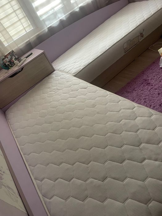 Ъглови легла /без матраци/ и бюро в цвят сонома и лилав