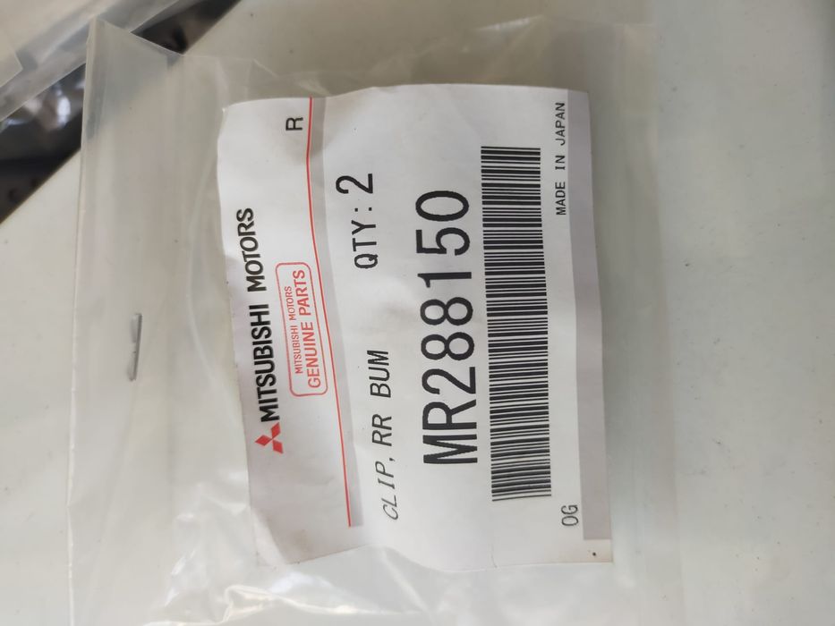 Clipsuri fixare originale noi Mitsubishi