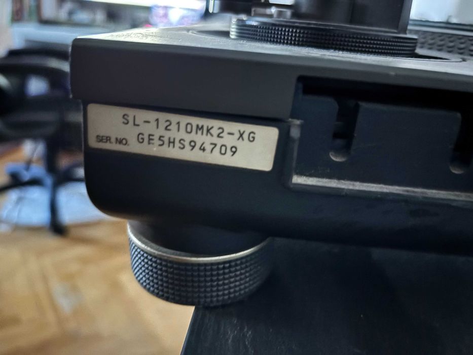 Vand 2 platane Technics sl-1210 impecabile (tank japonez)