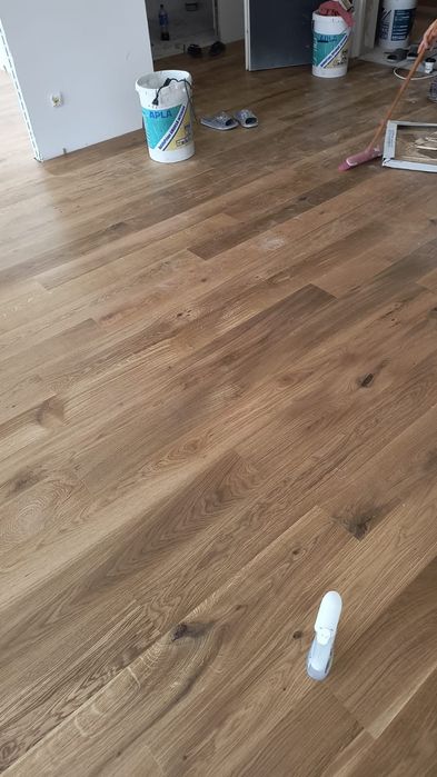 Montator parchet laminat si stratificat