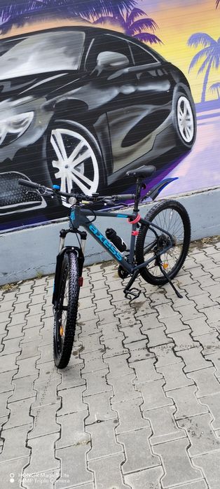Vand bicicleta sau schimb