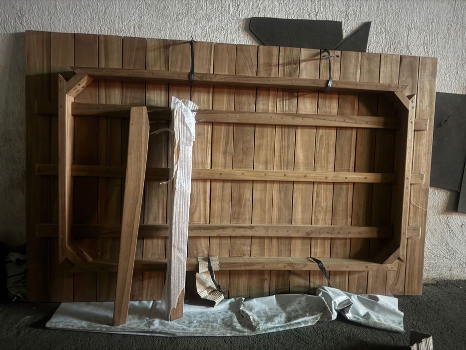 Маса от Тиково дърво - нова