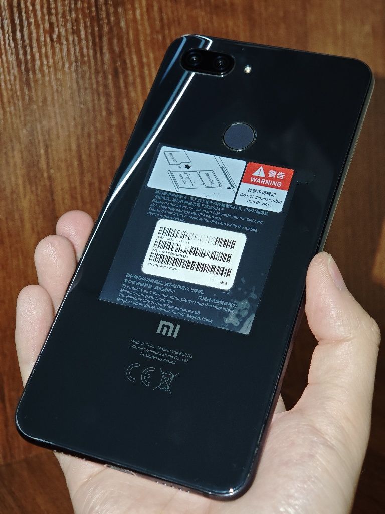Xiaomi 8 Lite, Samsung Galaxy Tab E и Remax RPP-159