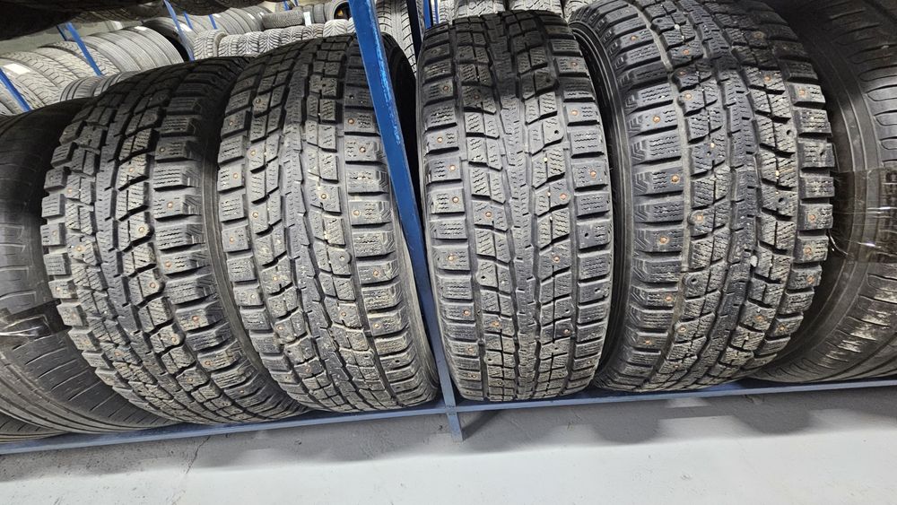 Продам комплект шин 225/65/17 dunlop