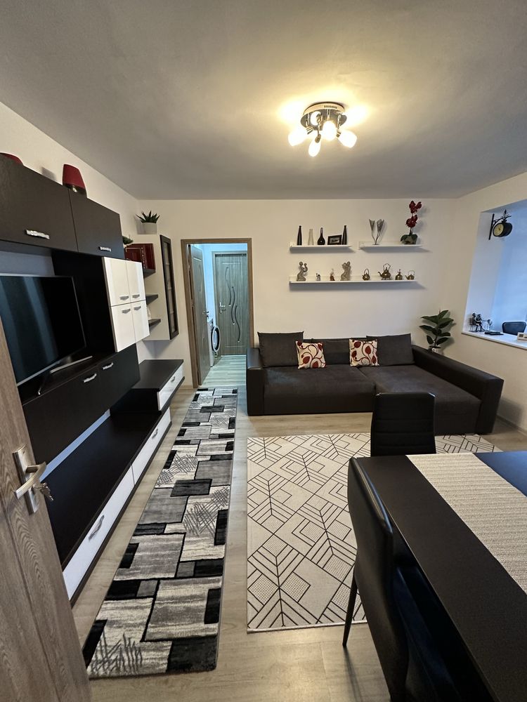 Apartament 2 camere complet mobilat - la cheie (str. Braii, Lupeni)