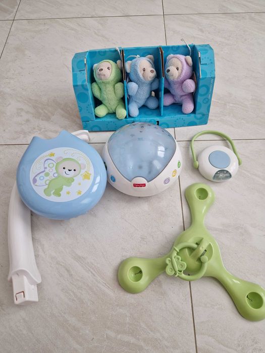 Fisher Price Музикална въртележка за легло МЕЧЕТА-ПЕПЕРУДИ