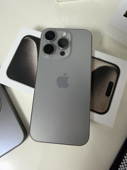 iPhone 15 Pro Natural Titanium 128 GB