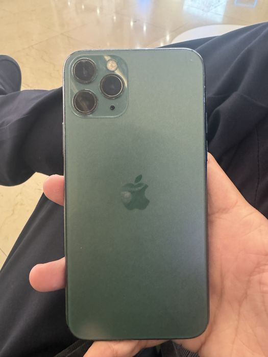 айфон 11 про.