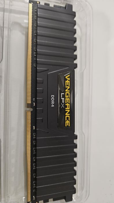 Memorie RAM 4x8GB DDR4 3600Mhz Vengeance LPX