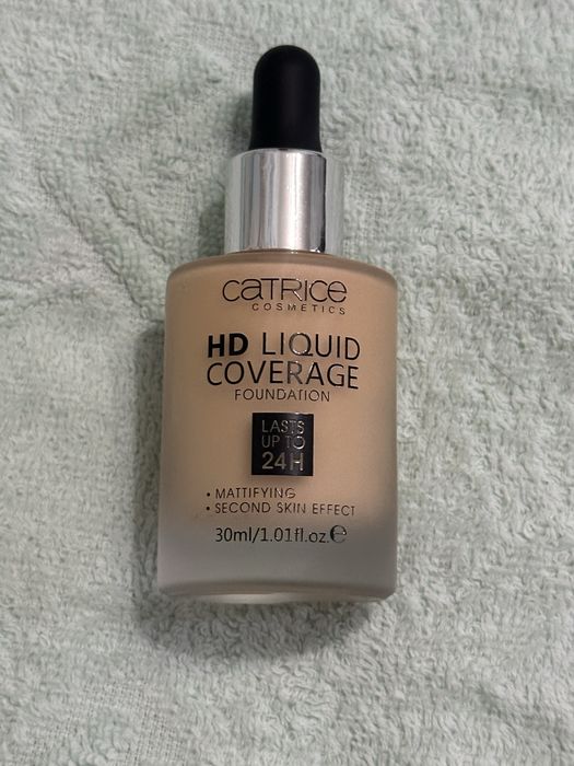Тональный крем(Catrice)