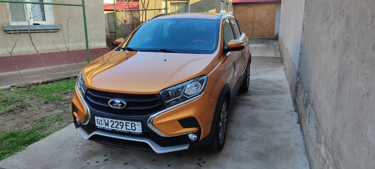 Lada Xray cross 1.8 Comfort 2019 года