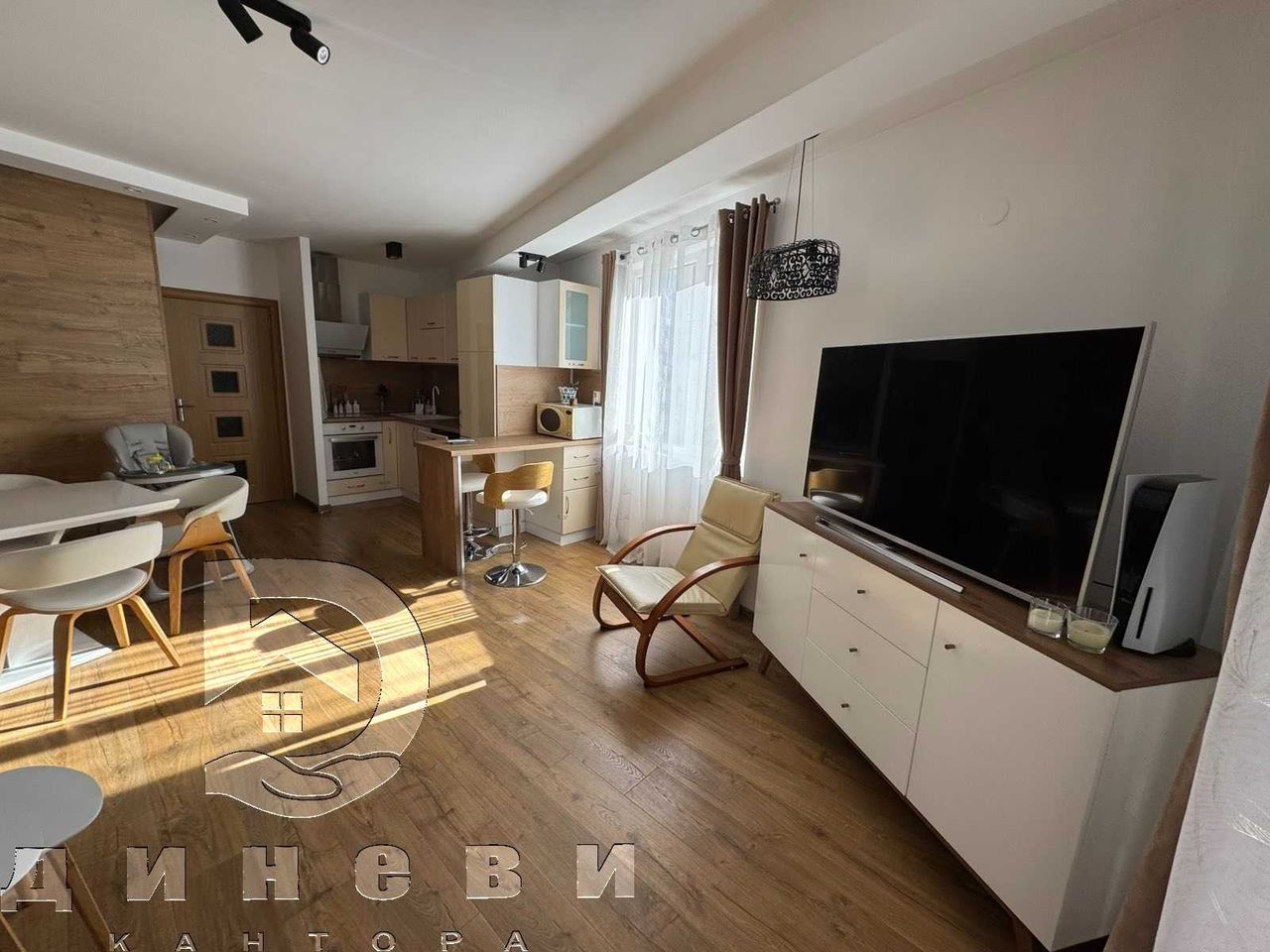 Продава се Тристаен апартамент в Стара Загора, Кольо Ганчев - 115 кв.м за 1648 €/кв.м - Снимка #1