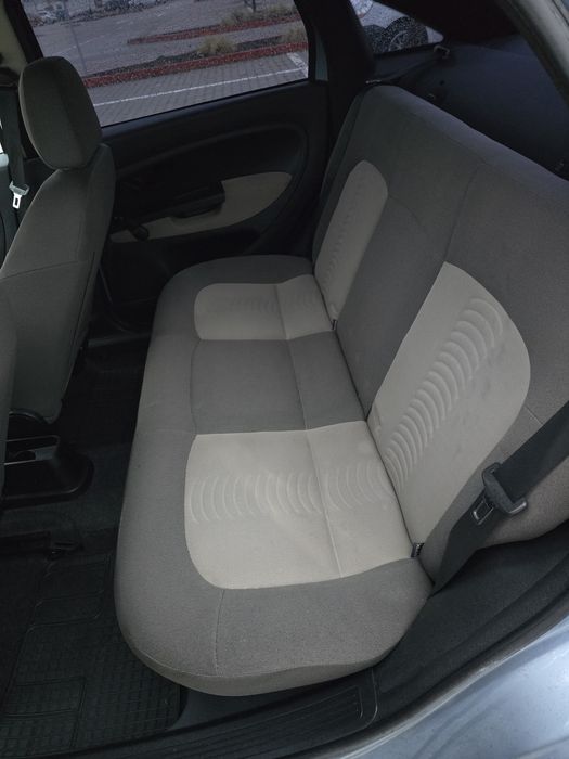 Fiat Linea 1.4 benzina 77cp /Aer / Navigație