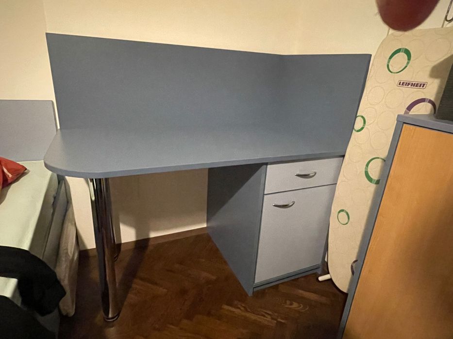 Бюро / работна маса