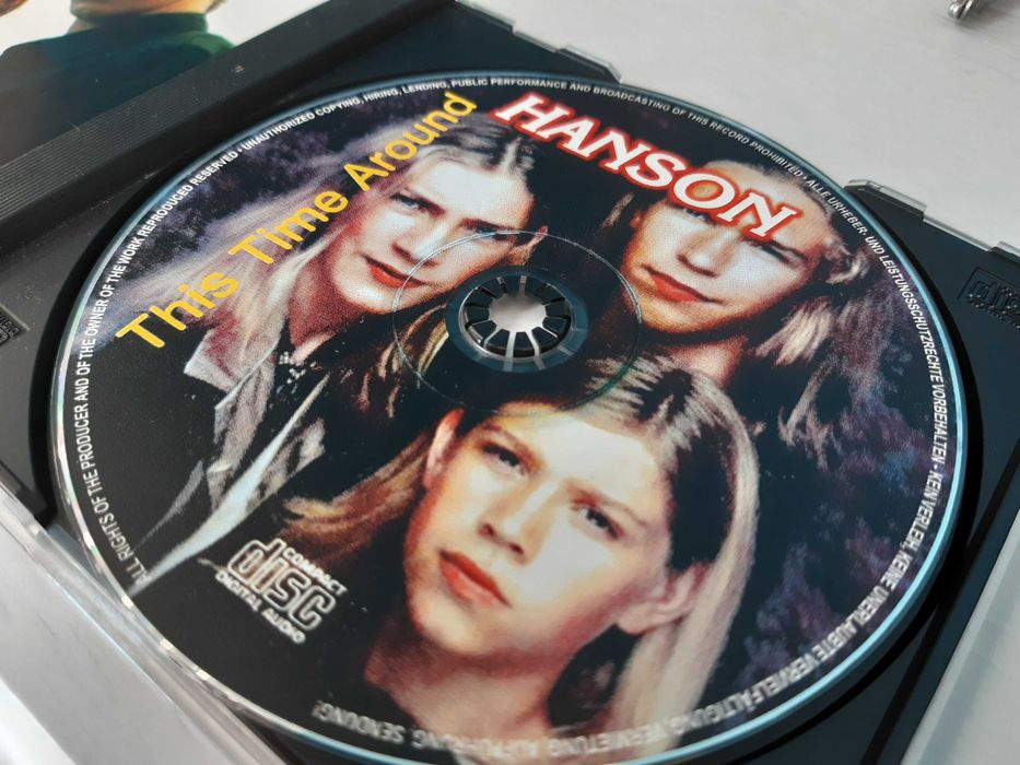 Hanson - CD студиен албум