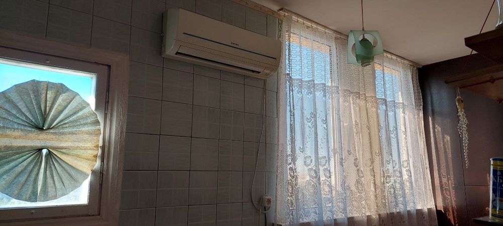 Продаётся квартира в хорошем состоянии 11 мкр 12 дом 4 этаже