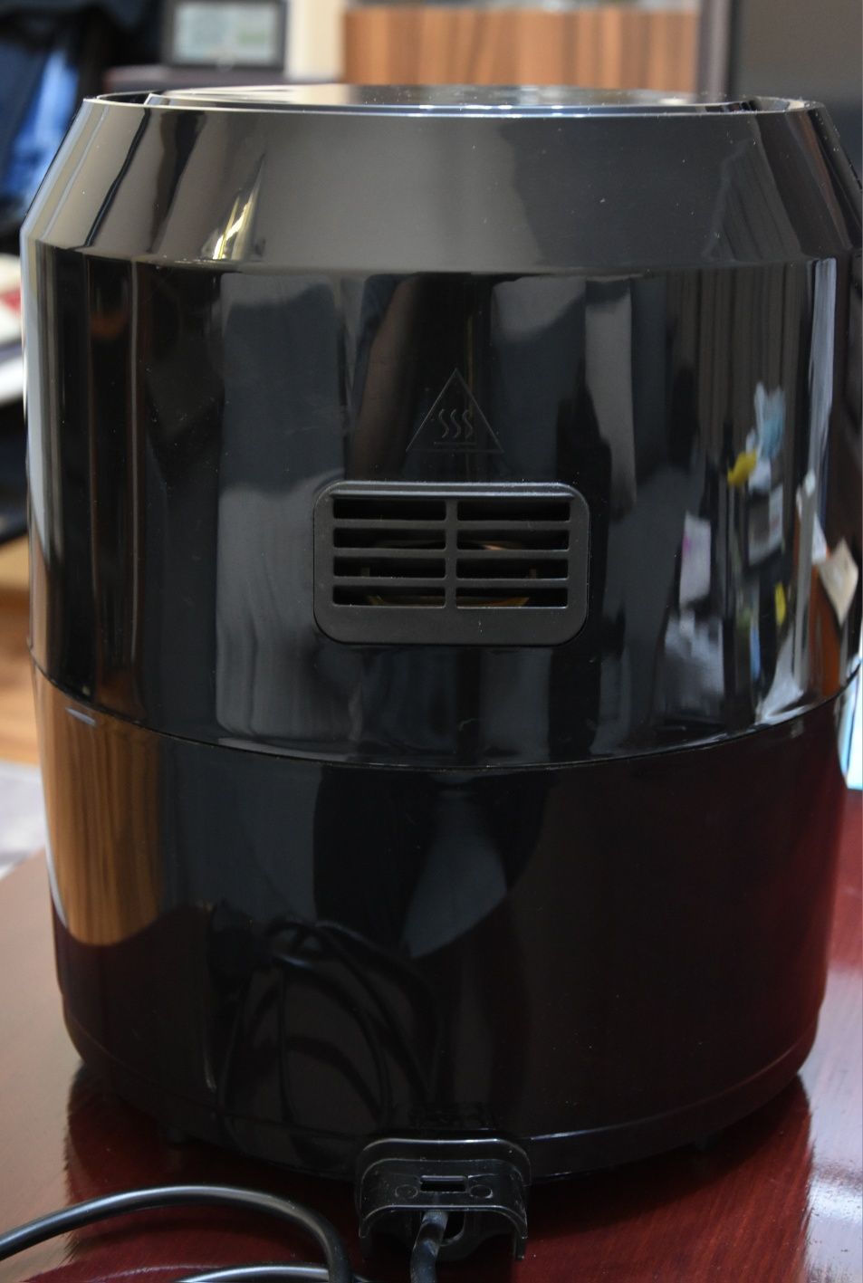 Продавам фритюрник с горещ въздух  еър фрайър TEFAL Easy Fry 4.2 L