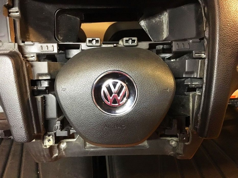 Аербег Аирбаг Airbag за воланa и таблото на VW Golf MK7
