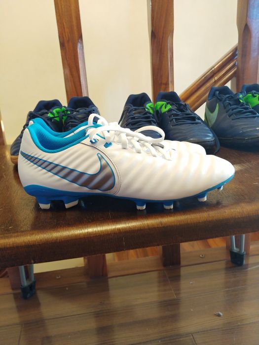 Nike Tiempo marime 42 ghete fotbal cu crampoane plastic iarba