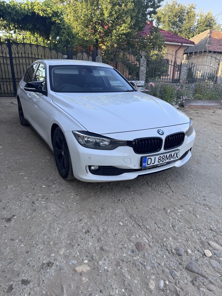 Dezmembrez bmw seria 3 f30 2012 2.0 diesel