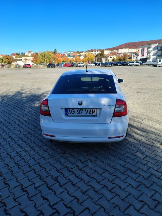 Vând Skoda Octavia 2