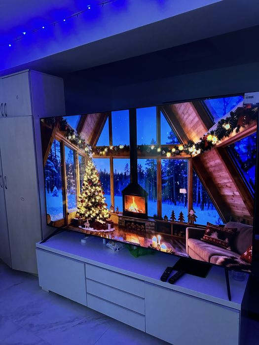 Телевизор Samsung UE85AU7100U 4K Smart Tv