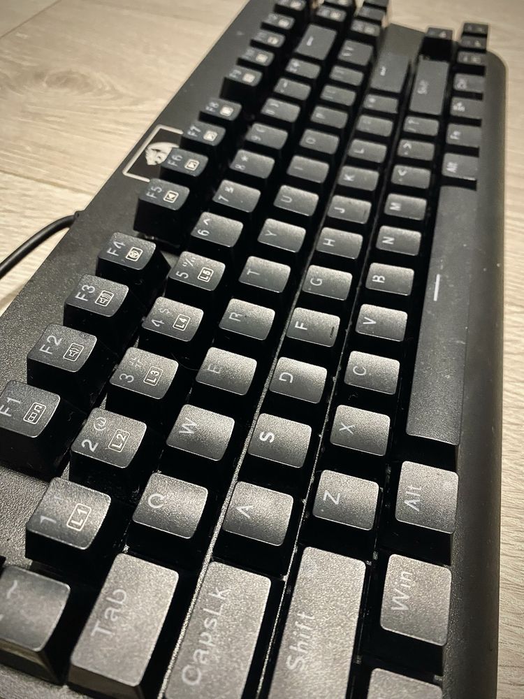 Механична клавиатура Redragon k568