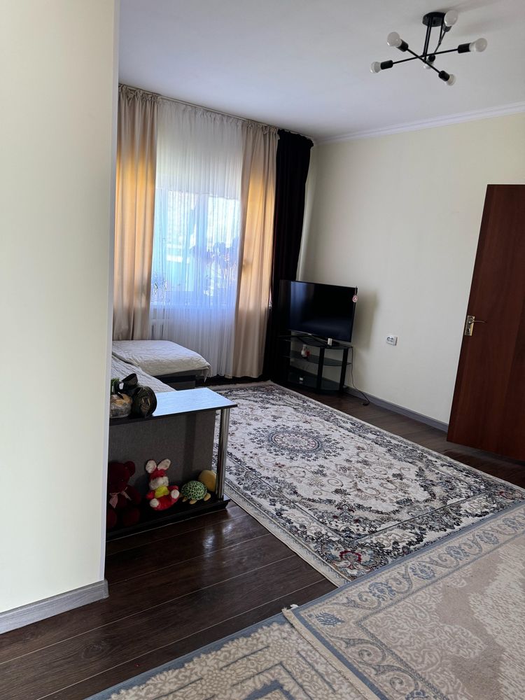 Дом в Кайназар, срочно продаем! 5 комнат, на газе
