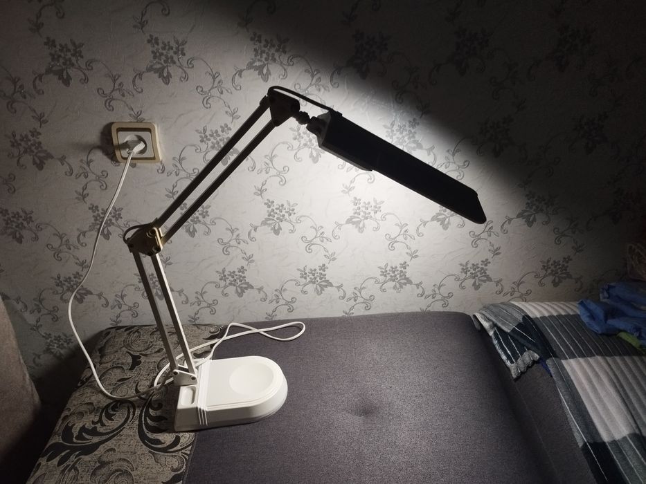 Новая лампа, в отличном состоянии