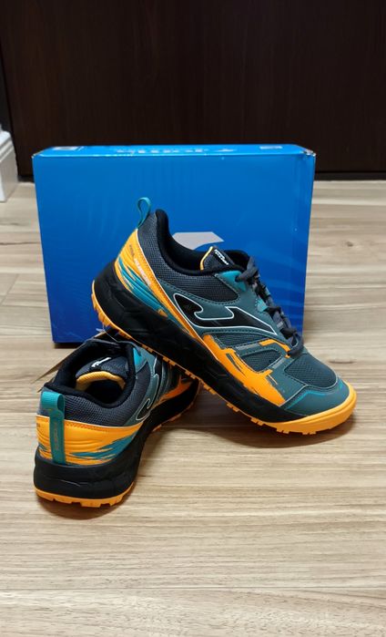 Adidași Joma mărimea 37