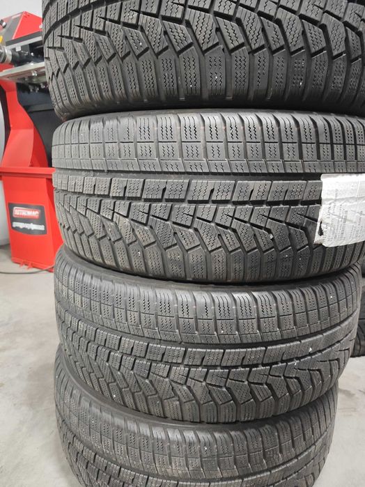 4бр.зимни гуми 225/45/18 Hankook