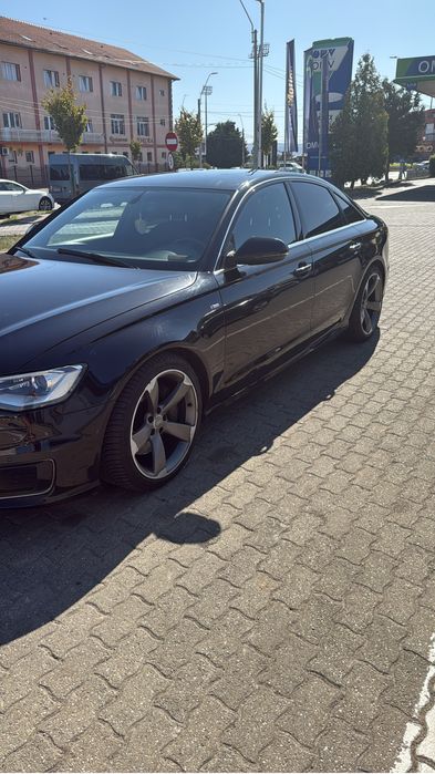 Vînd    Audi    A6