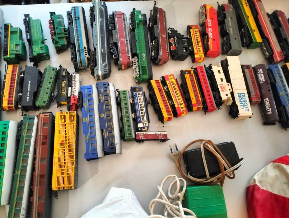 colectie de trenuri miniatura productie yugoslavia