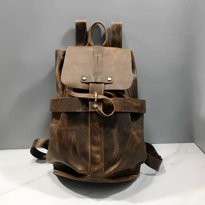 Рюкзак. Кожа. Почти новый , использовала 1 -3 раза.