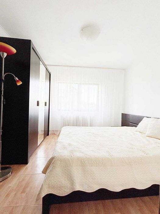 Apartament 3 camere, locație centrală, Otopeni