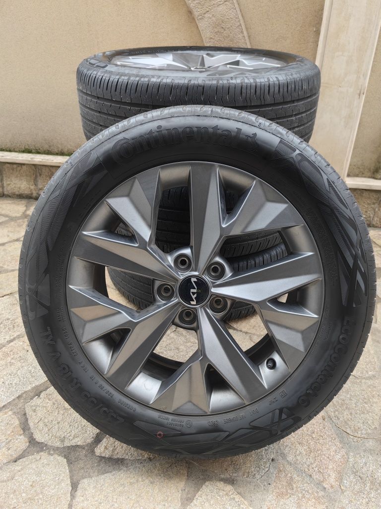 Continental 235/55/18 V XL EcoContract 6