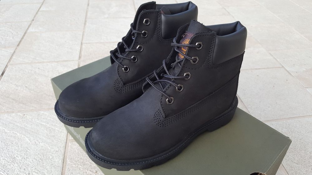 Bocanci Timberland Classic 6 In Waterproof Boot Nubuck
Cod: 10710