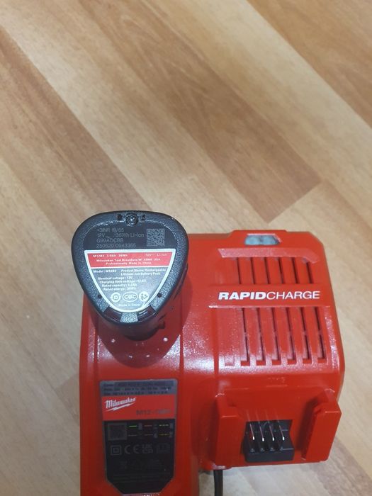 Baterie milwaukee 3.0 AH