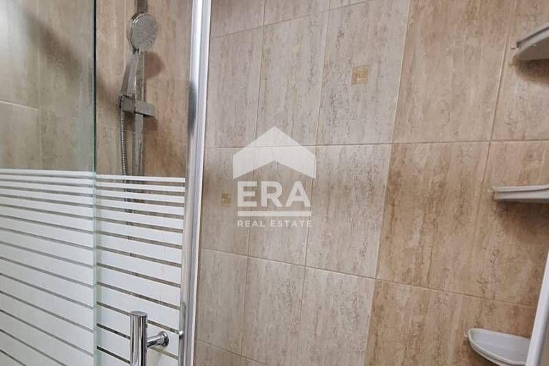 Дава се под наем Двустаен апартамент в Варна, Бизнес хотел - 64 кв.м за 512 € - Снимка #9