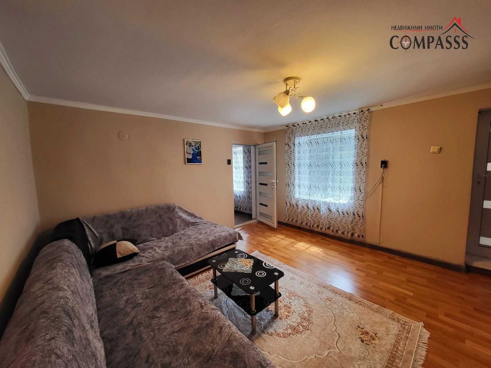 с. Спасово, общ. Ген. Тошево, къща с двор – 85000лева!