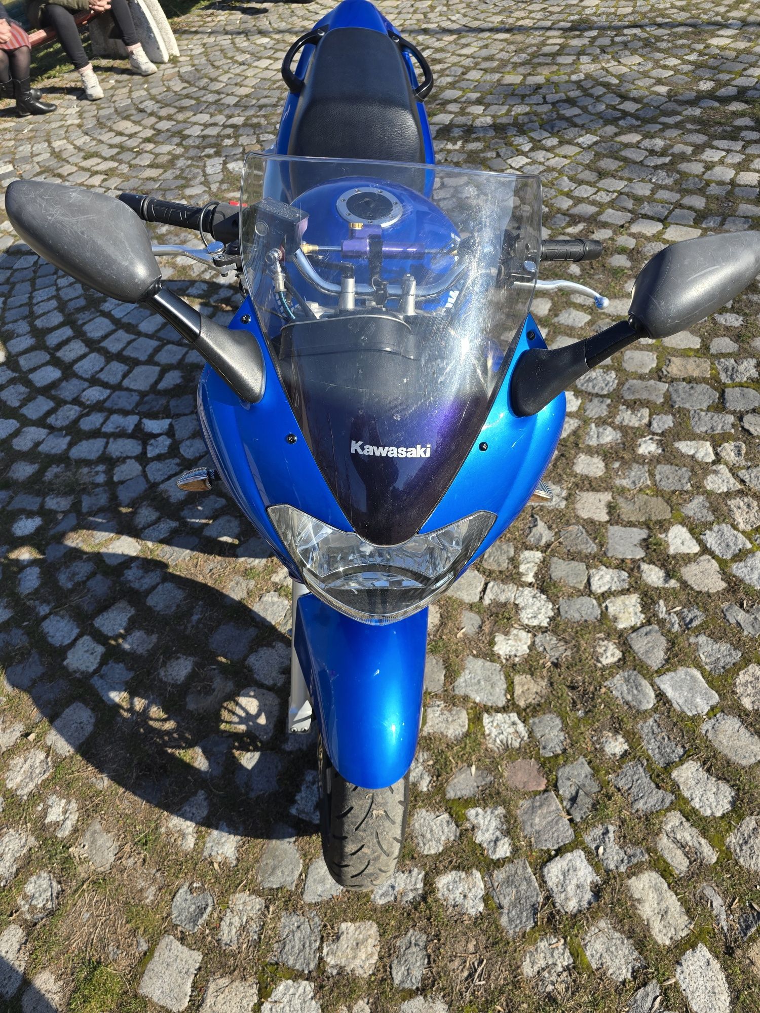 Kawasaki Zr7s 750