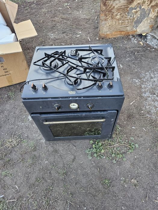Продам Газ плита в рабочем состоянии