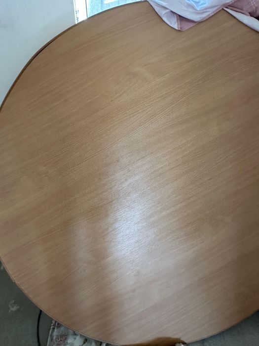 Напольный круглый стол
