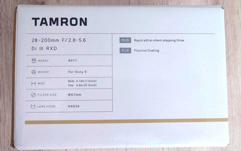 Obiectiv Tamron 28-200 F2.8-5.6 Di III RXD Montura SonyE + Filtru Hoya
