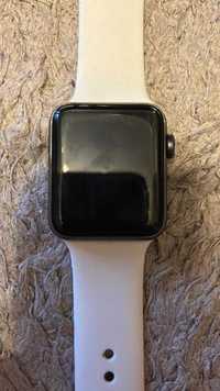 Смарт Часы Apple Watch 3 42 мм , состояние хорошее , коробка есть