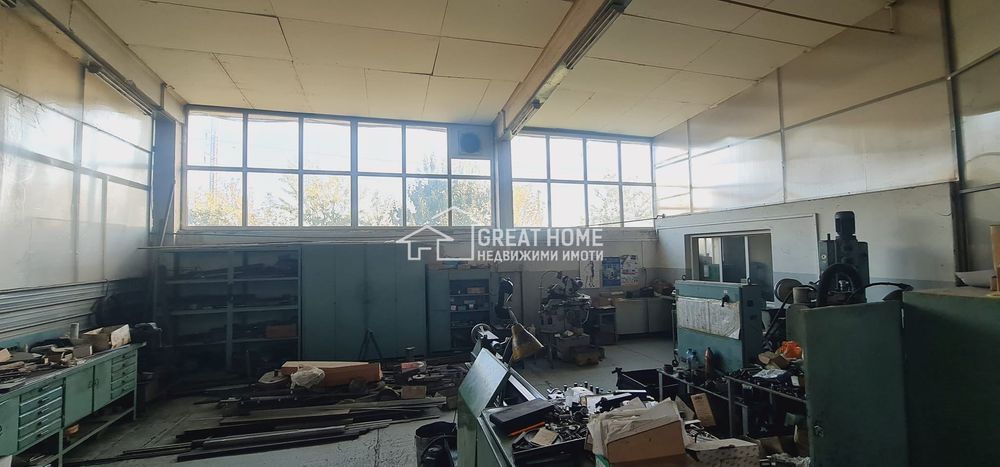 Продава се Промишлена сграда в Търговище, Промишлена зона - 3000 кв.м за 340 €/кв.м - Снимка #2