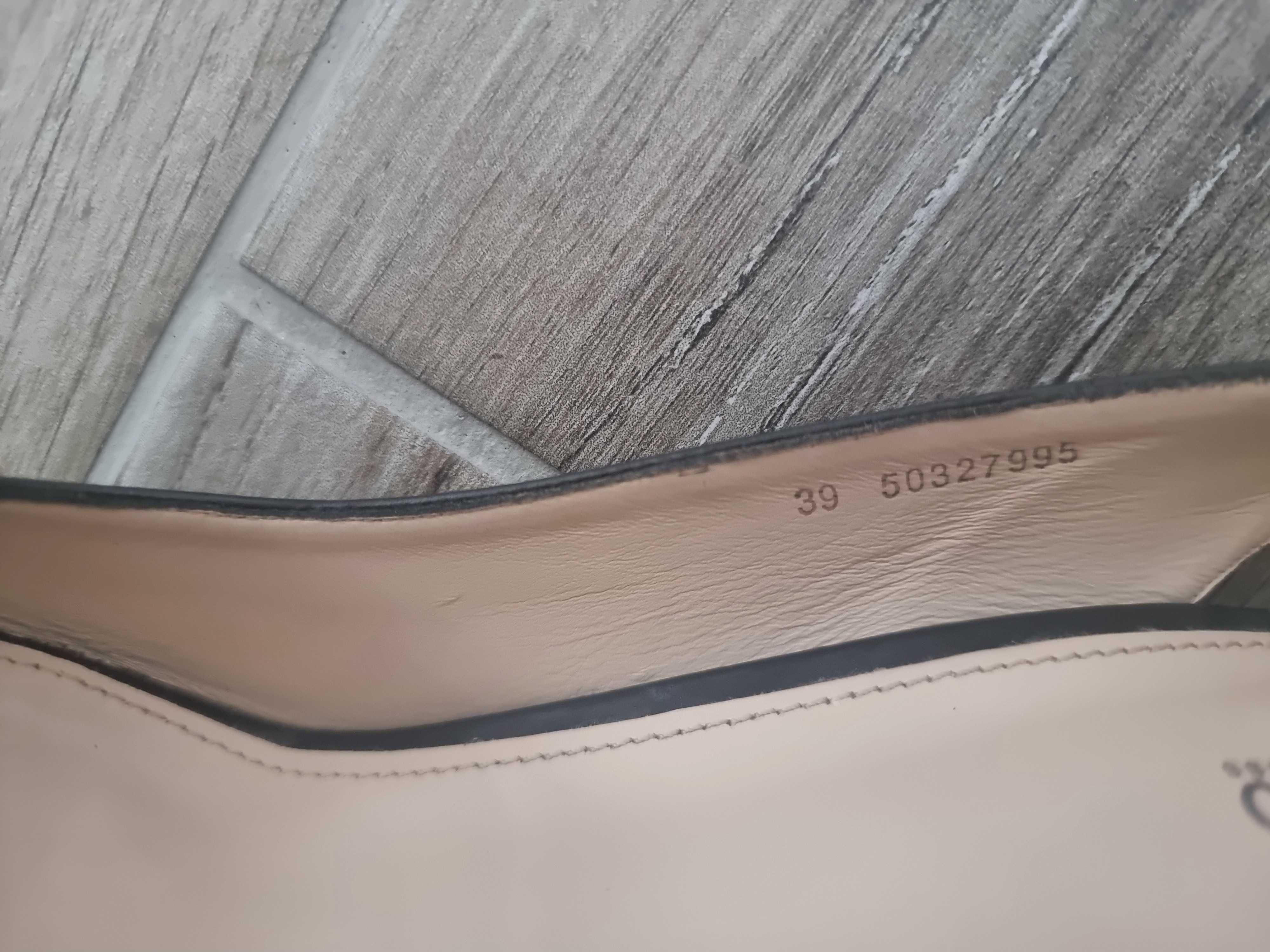 Hugo Boss официални обувки 39 номер