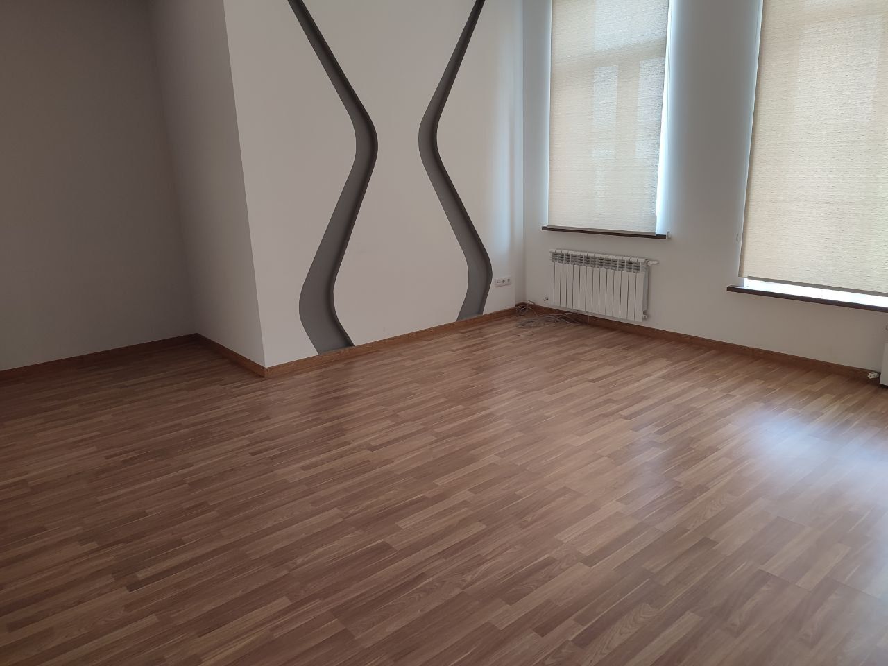 Chilonzor Novza 480 m2 ofes ijaraga beriladi