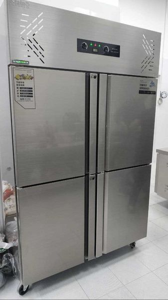 Шкаф холодильник. 2 вида в наличие. +5 -5 и 0 -18 градусов
