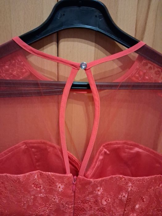 Официална рокля NEW LOOK, с камъни,размер 10/38 М,